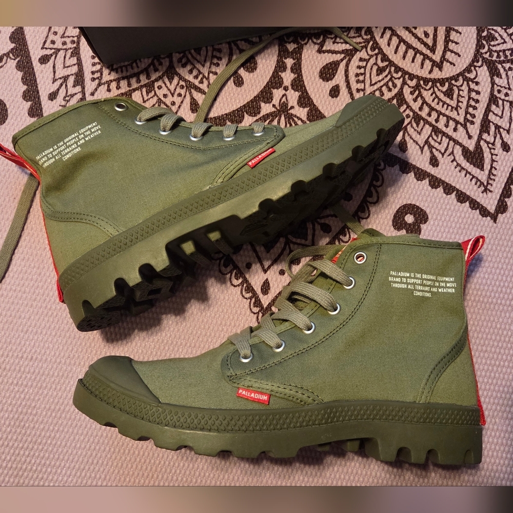 NIB PALLADIUM  High-Top Boots with Red Details